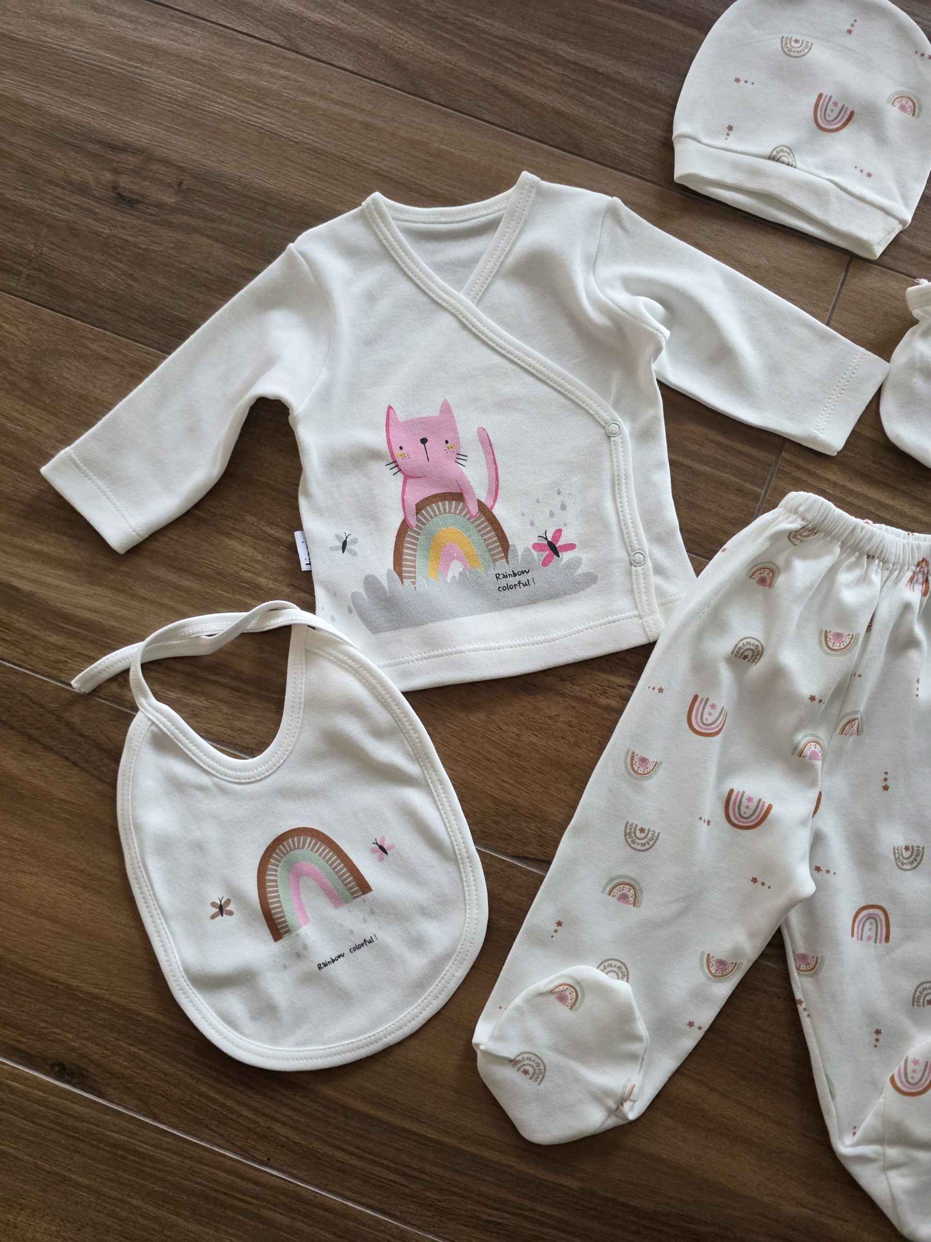 Бебешки комплект за новородено „Rainbow Kitty“ от 5 части - Image 3