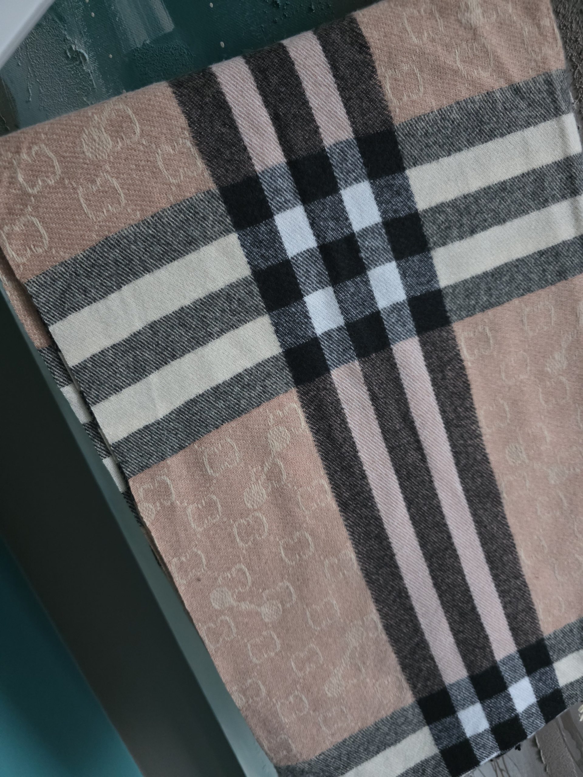 Кашмирен шал Rosé Check - Image 4