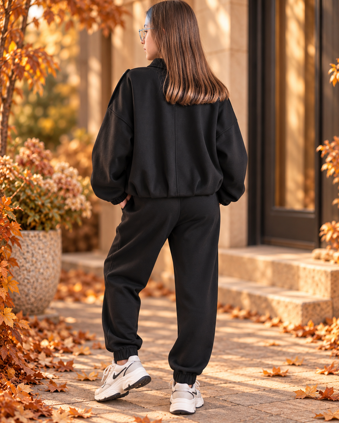 Детски черен спортен комплект "Urban Comfort" - Image 6